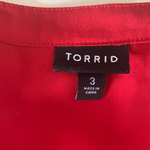 Torrid Size 3 Vibrant Red V-Neck Button Front Chiffon‎ Blouse - Flowy 3/4 Sleeve - Picture 6 of 9